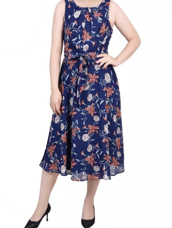 NY Collection Dresses & Skirts - NWT NY Collection Women's Navy Floral Tie-Waist Midi Dress